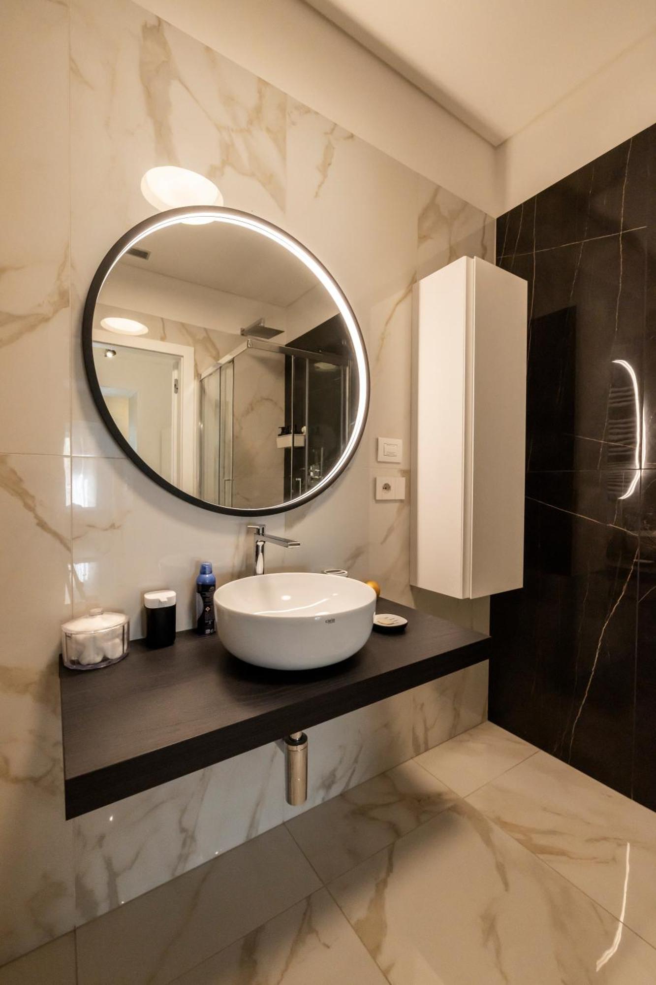 Lo Scrigno D'Oro Nel Centro Di Torino Apartment Bagian luar foto