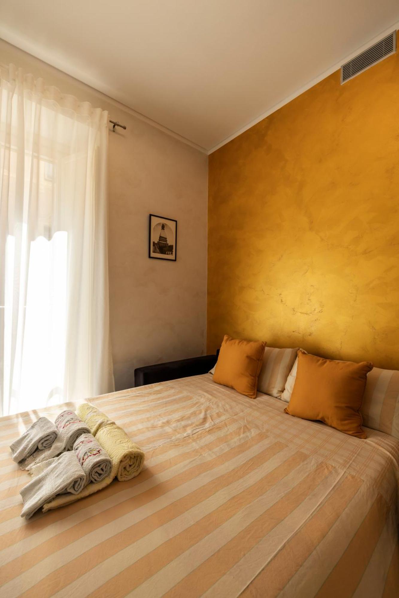 Lo Scrigno D'Oro Nel Centro Di Torino Apartment Bagian luar foto